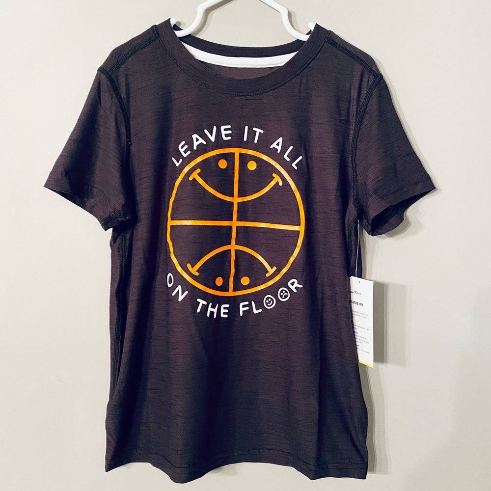NWT Old Navy Breathe On basketball Tee
